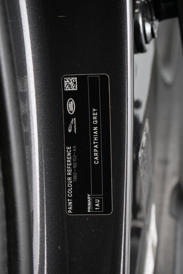 Used 2026 Land Rover Defender 110 X-Dynamic SE AWD/4WD image 25