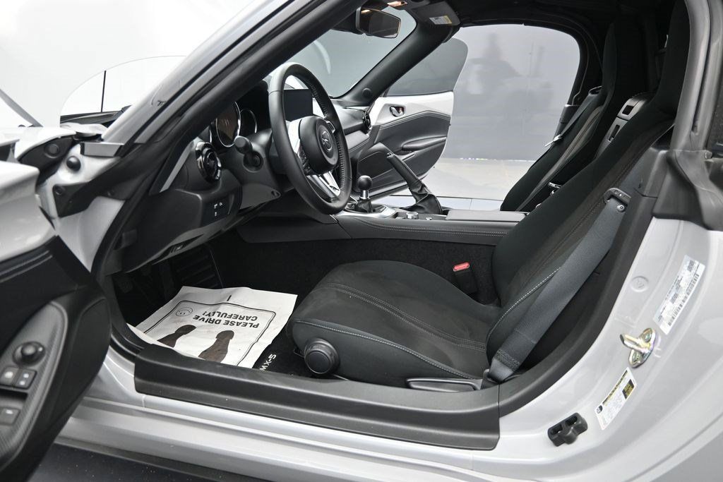 Used 2025 MAZDA MX-5 Miata Club RWD image 10