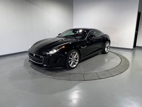 Used 2015 Jaguar F-TYPE S image 3