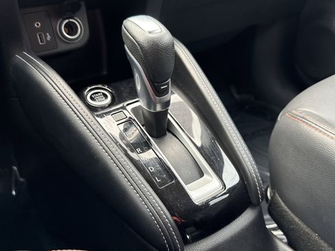 Used 2020 Nissan Kicks SR w/ SR Premium Package image 63