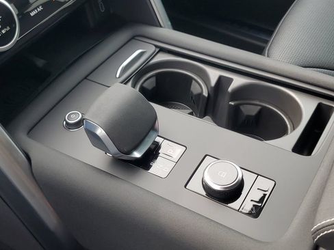 New 2026 Land Rover Discovery Dynamic SE AWD/4WD image 25