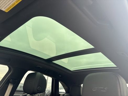 Used 2023 Porsche Macan GTS image 5