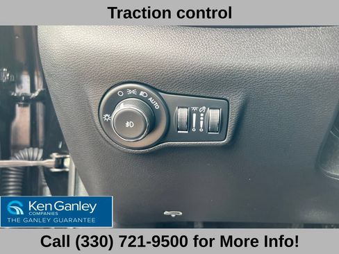 Used 2026 Jeep Compass Latitude AWD/4WD image 24