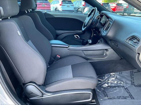 Used 2023 Dodge Challenger GT RWD image 8