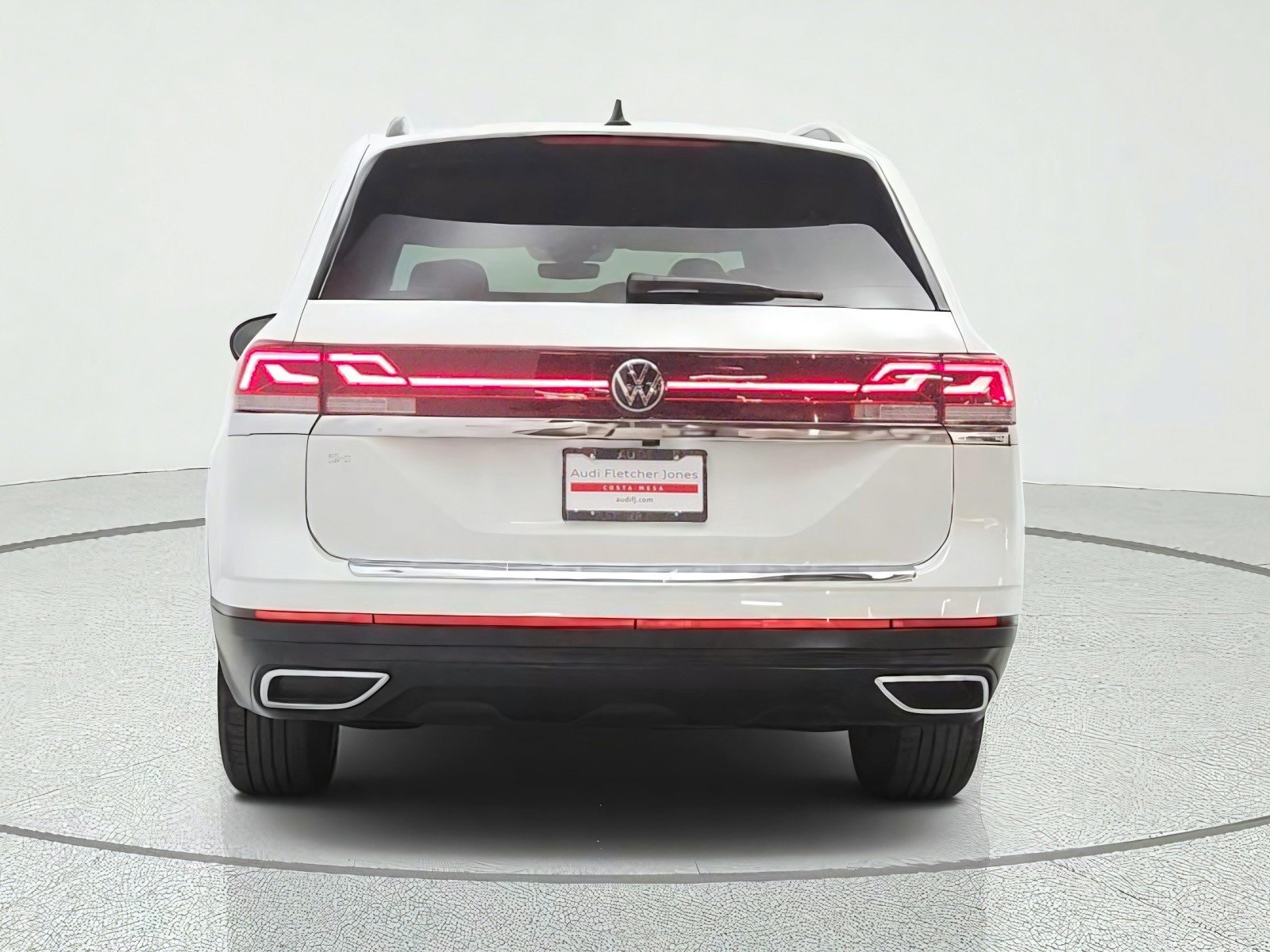 Used 2025 Volkswagen Atlas SE FWD image 7