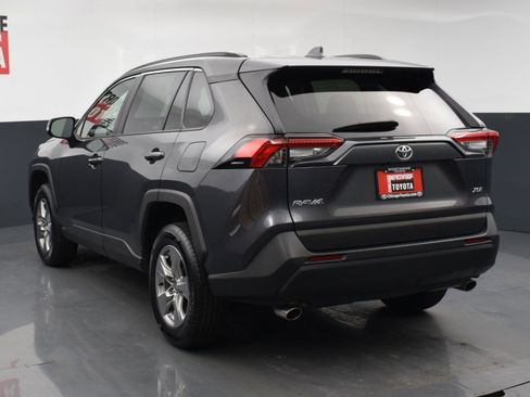 Used 2025 Toyota RAV4 XLE FWD image 3