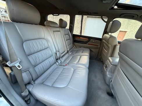 Used 2006 Lexus LX 470 4WD image 28