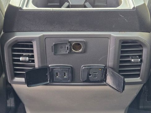 Used 2018 Ford F150 XLT w/ Equipment Group 302A Luxury image 19