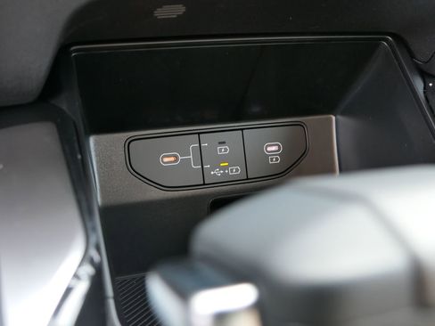 New 2026 Kia Sorento LX FWD image 18