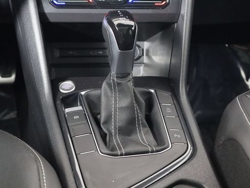 Used 2023 Volkswagen Tiguan SE R-Line FWD image 24