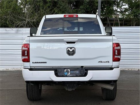 Used 2024 RAM 2500 Laramie AWD/4WD image 11