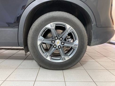 Used 2025 Chevrolet Blazer LT AWD/4WD image 23