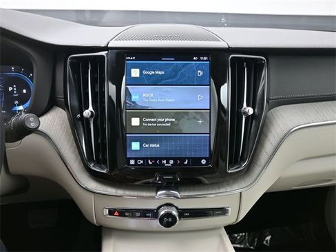 Used 2023 Volvo XC60 B5 Ultimate image 13