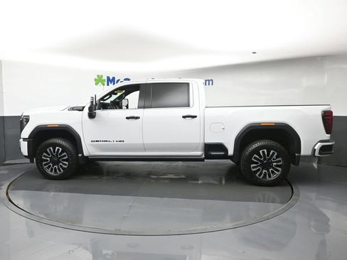 Used 2025 GMC Sierra 2500 Denali Ultimate AWD/4WD image 22