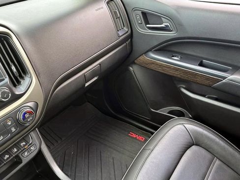 Used 2020 GMC Canyon Denali image 31