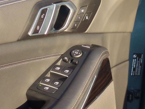 Used 2025 BMW X5 xDrive40i image 13