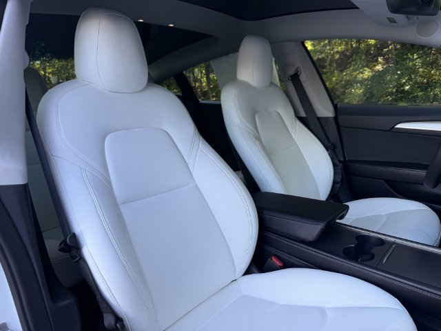 Used 2022 Tesla Model 3 Long Range AWD/4WD image 30
