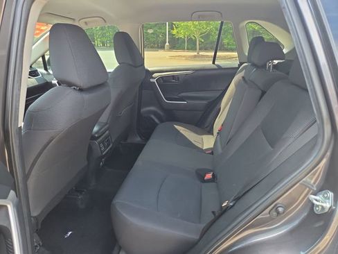 Used 2024 Toyota RAV4 LE FWD image 10