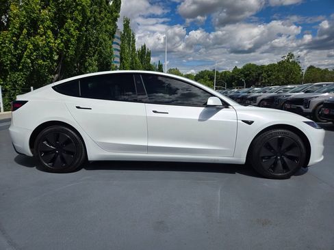 Used 2025 Tesla Model 3 Long Range RWD image 2