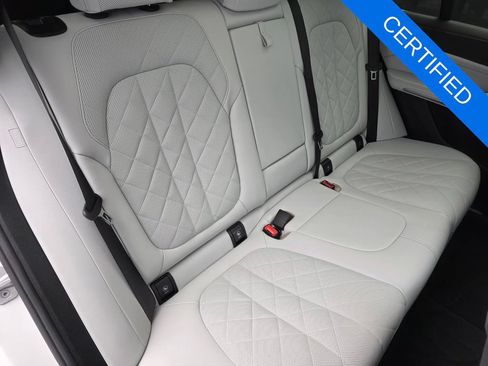 Certified 2024 BMW X5 sDrive40i w/ Premium Package RWD image 27