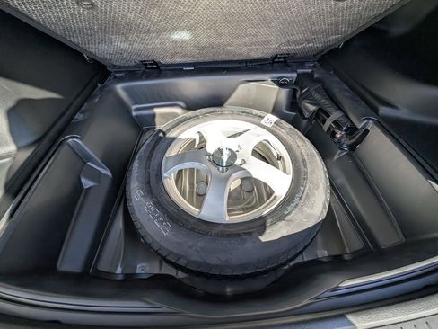 New 2025 Jeep Grand Cherokee Limited image 40