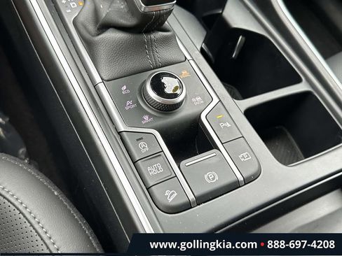 Certified 2025 Kia Sorento S AWD/4WD image 30