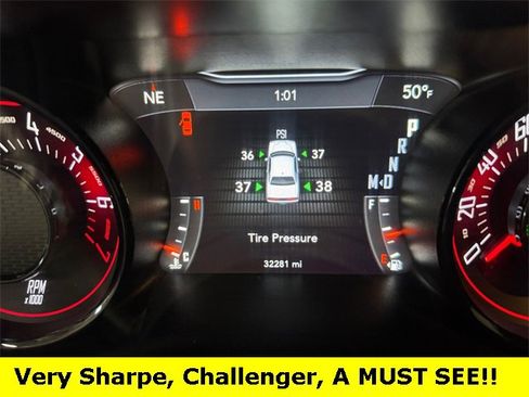 Used 2022 Dodge Challenger SXT w/ Blacktop Package image 4