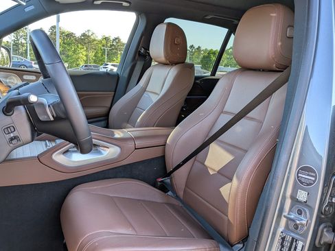 Used 2025 Mercedes-Benz GLE 450 4MATIC image 13