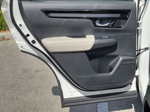 Used 2025 Honda CR-V EX-L image 19