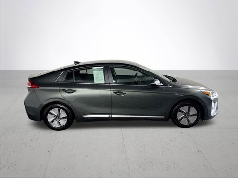 Used 2021 Hyundai Ioniq SE image 5