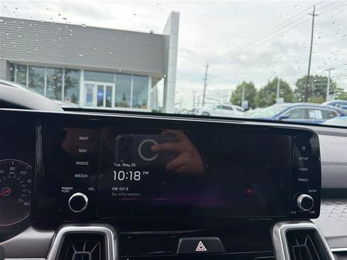 Used 2023 Kia Sorento S w/ Panoramic Sunroof Package FWD image 5