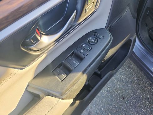Used 2021 Honda CR-V EX-L image 19