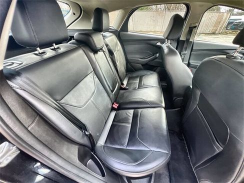 Used 2017 Ford Focus Titanium image 25
