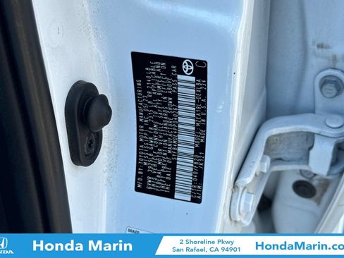 Used 2023 Toyota Corolla LE FWD image 34
