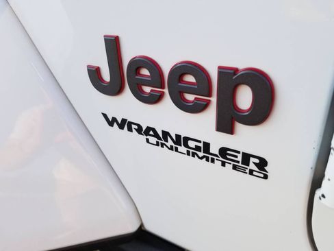 Used 2021 Jeep Wrangler Unlimited Rubicon w/ Dual Top Group AWD/4WD image 16