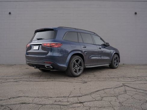 Used 2024 Mercedes-Benz GLS 450 4MATIC image 7