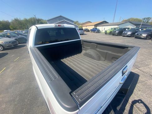 Used 2010 Ford F150 XLT image 17