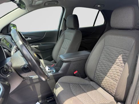 Used 2019 Chevrolet Equinox LT AWD/4WD image 9
