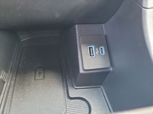 Certified 2023 Ford Edge ST-Line image 24