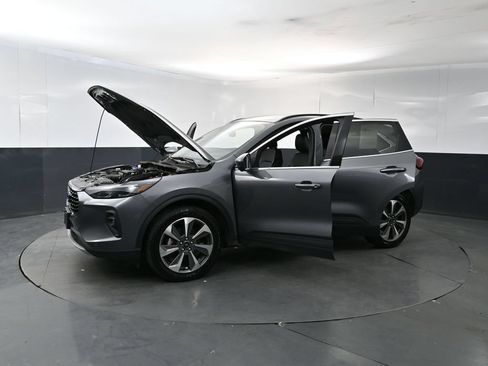 Used 2024 Ford Escape Platinum AWD/4WD image 27