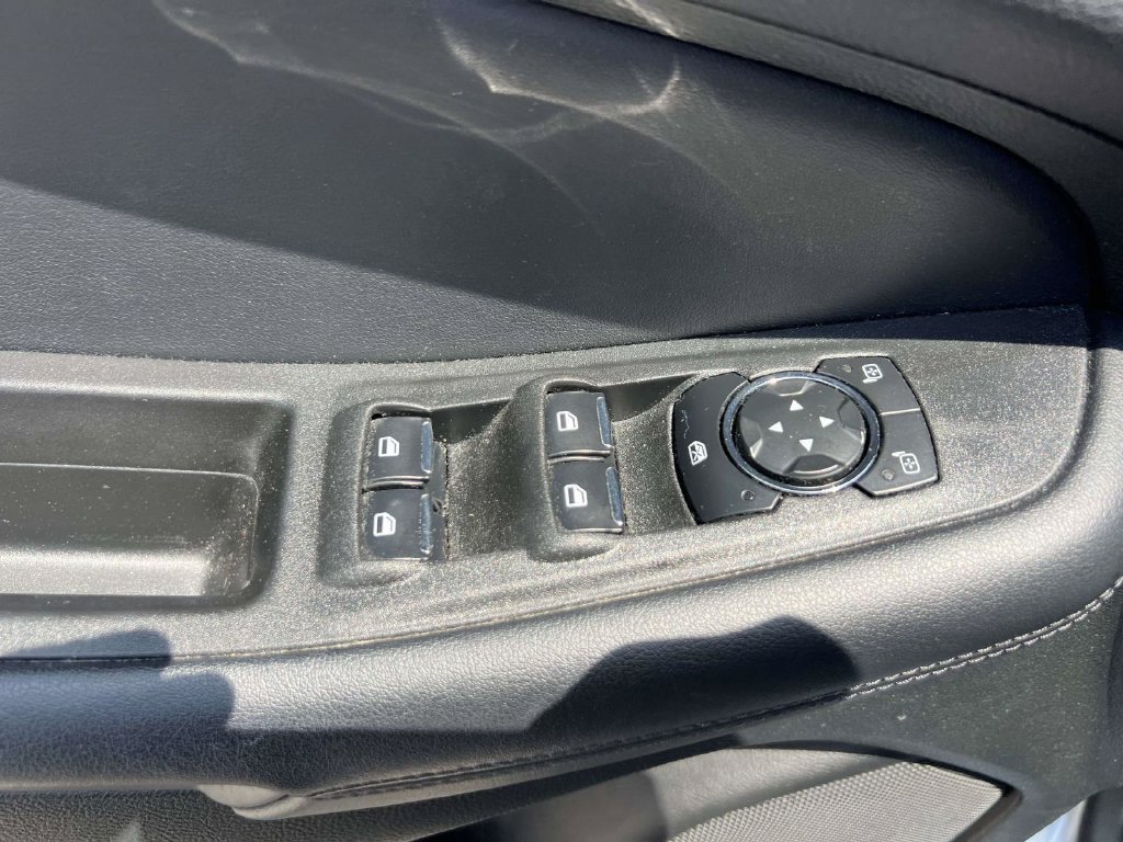 Used 2023 Ford Edge SEL AWD/4WD image 17