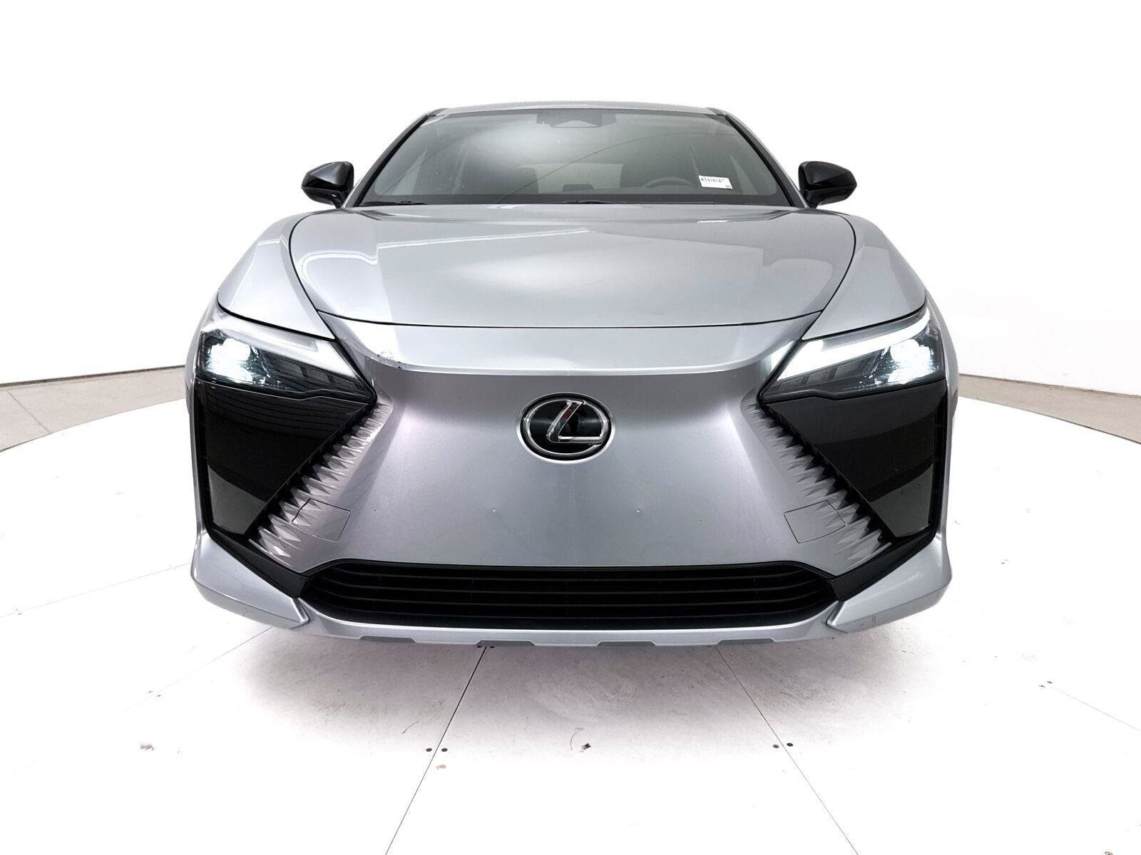 Used 2025 Lexus RZ 300e w/ Accessory Package (2T) FWD image 11