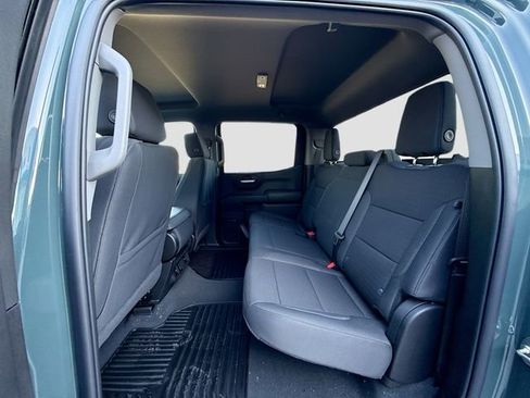 New 2026 Chevrolet Silverado 1500 Custom Trail Boss w/ LPO, Dark Essentials Package AWD/4WD image 18