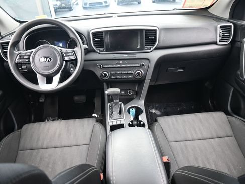 Used 2020 Kia Sportage LX image 36