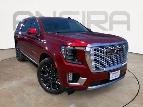 Used 2024 GMC Yukon Denali w/ Denali Reserve Package image 4