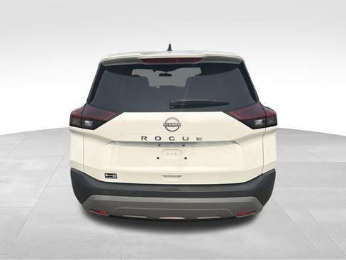 Used 2022 Nissan Rogue S FWD image 4