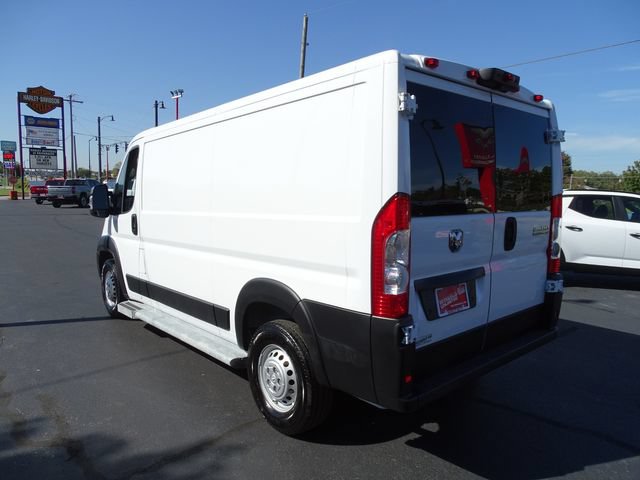 Used 2025 RAM ProMaster 2500 w/ U-Haul Equipment Group FWD image 8