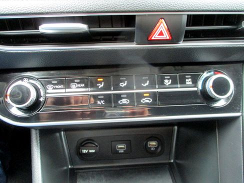 Used 2022 Hyundai Sonata SE w/ Cargo Package image 42