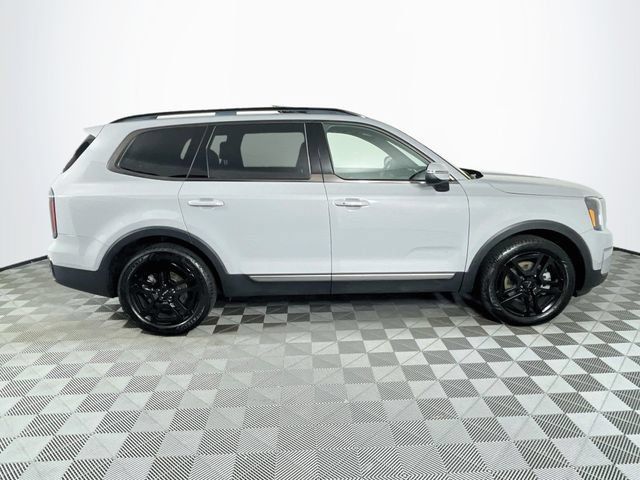 Used 2023 Kia Telluride EX X-Line AWD/4WD image 9
