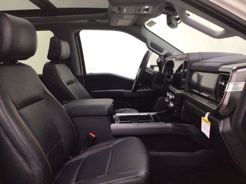 New 2025 Ford F250 Lariat w/ Lariat Ultimate Package image 38